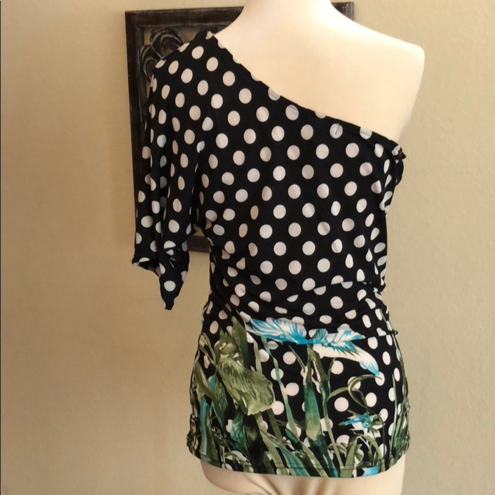 One Sleeve Top - Picture 2 of 5